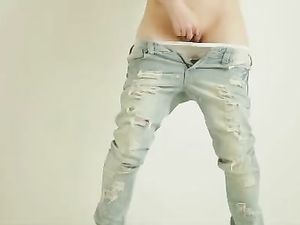 Blue Jeans Babe Stripping And Rubbing Her Cunt